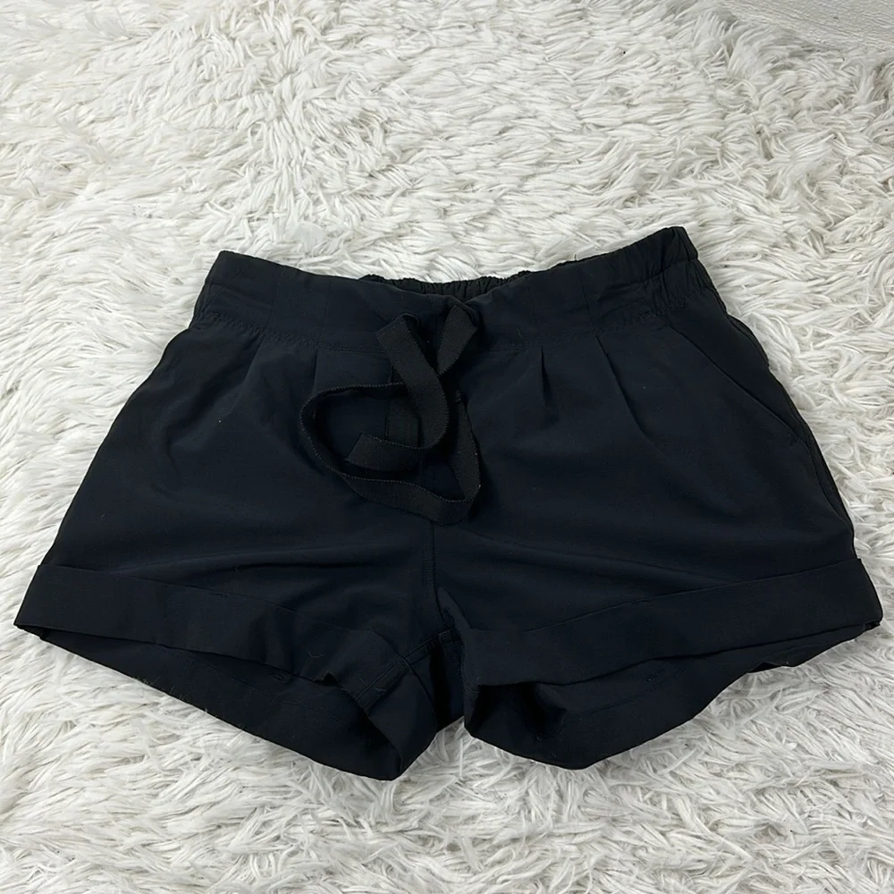 Lululemon Spring Break Away Shorts Black